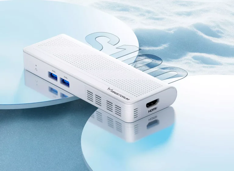 Minisforum incorporeaza Windows 11, un procesor Alder Lake si RAM DDR5 intr-un PC de dimensiunea unui iPhone